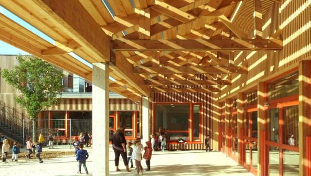 Groupe scolaire Les Boutours 2 à Rosny-sous-Bois, architecture régénérative. Crédit photo Ekopolis.